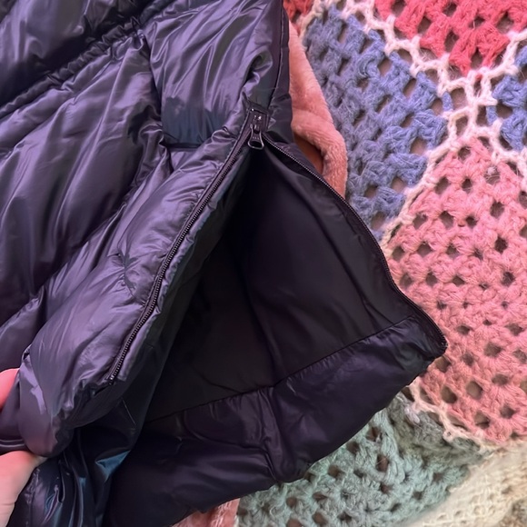 Brand new with tags Columbia down jacket - Picture 5 of 7